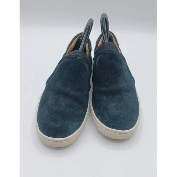 UGG Women's Australia Black Suede Slip On Sneaker size 7.5 - Picture 3 of 9